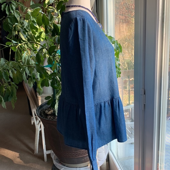 Chambray Denim Peplum Shirt Approx Sz M - Picture 3 of 11